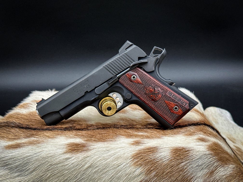 1911 Springfield Armory Pro Compact .45 Cal, bull barrel, fiber optic front sight