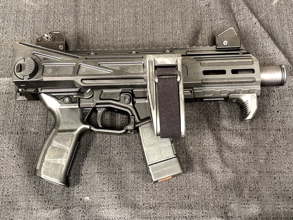 CZ Scorpion 3 Plus 9 mm x19 pistol with folding brace