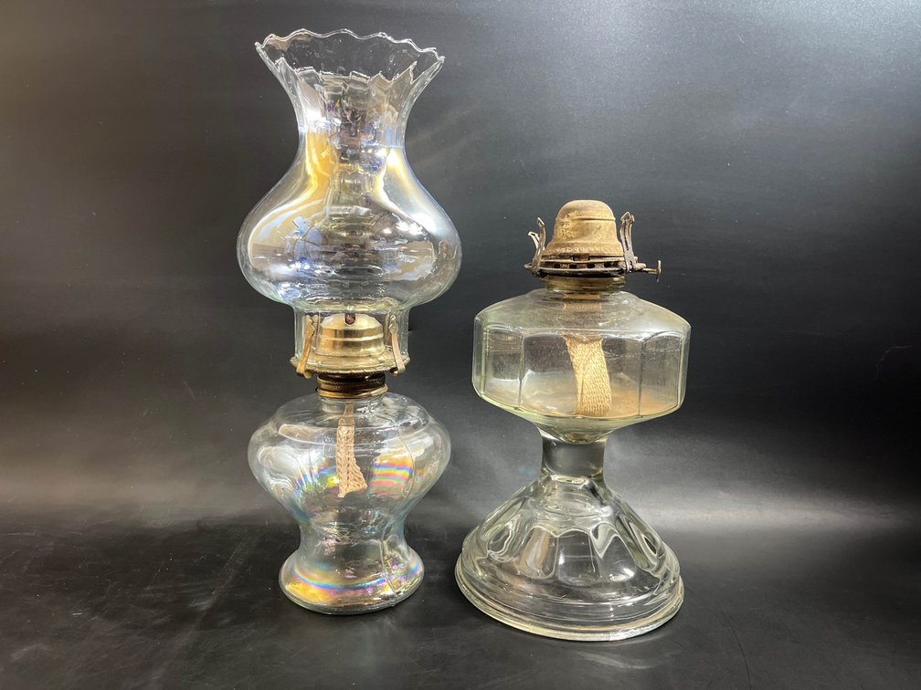 Glass oil lamps