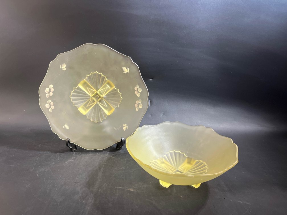 Lancaster Glass plate and bowl
