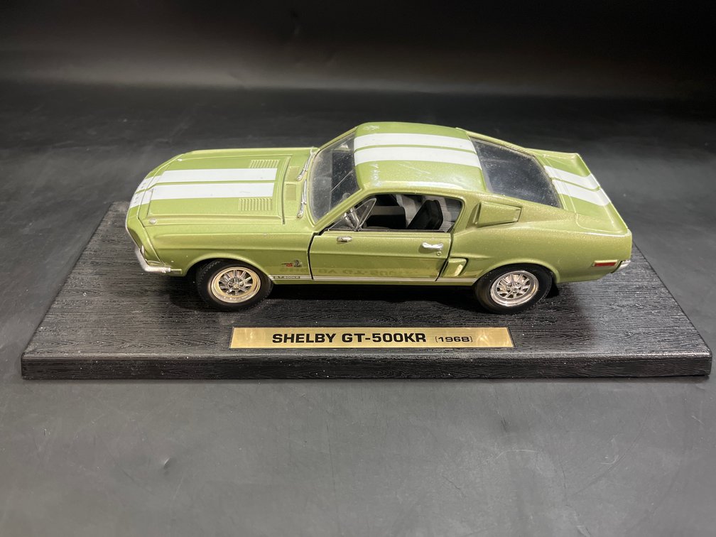1968 Shelby GT-500KR Die Cast Model