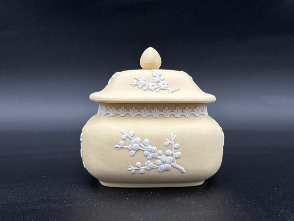 Wedgwood Yellow Jasperware Primrose Pagoda Box Prunus Blossom Design
