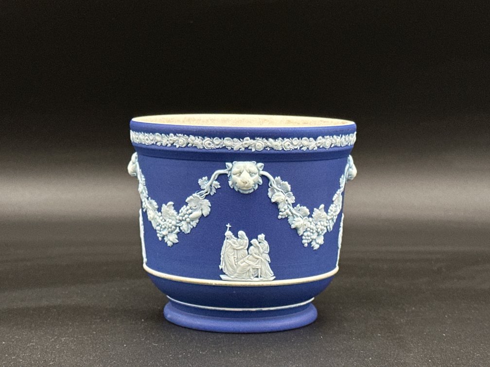 Wedgwood Jasperware Planter/Jardiniere