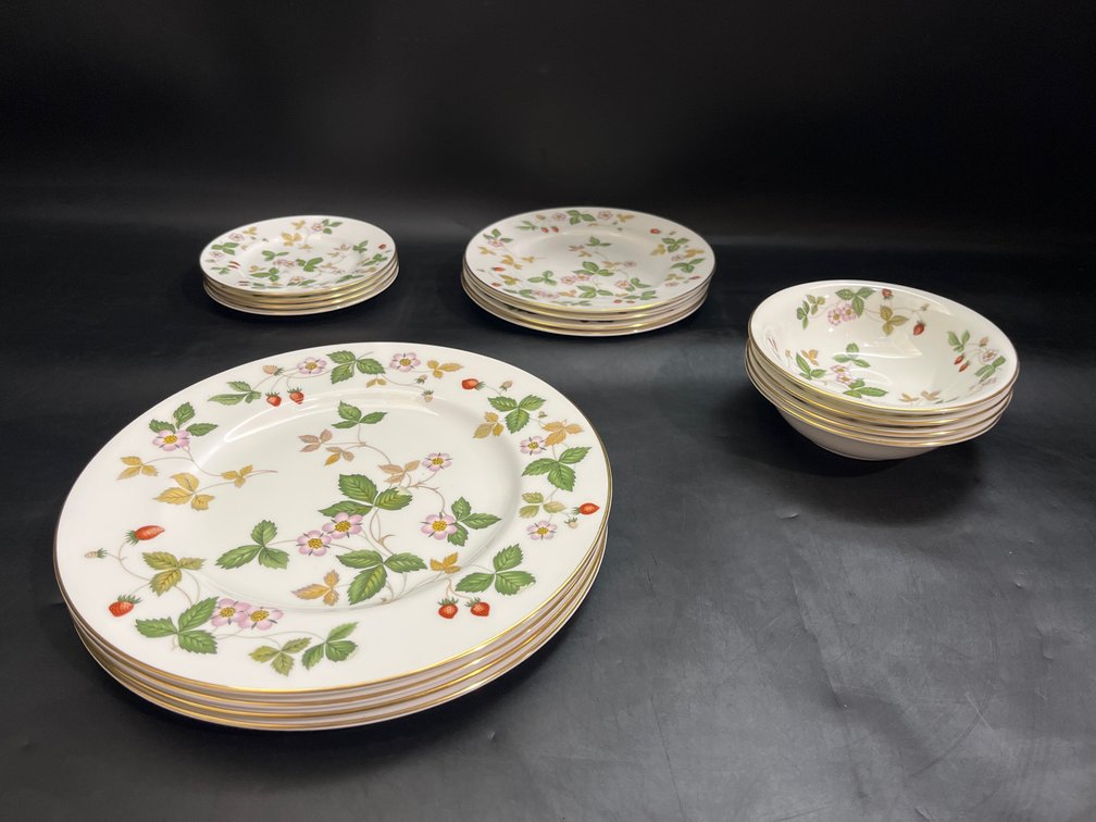 Wedgwood Wild Strawberry Plates and Bowls