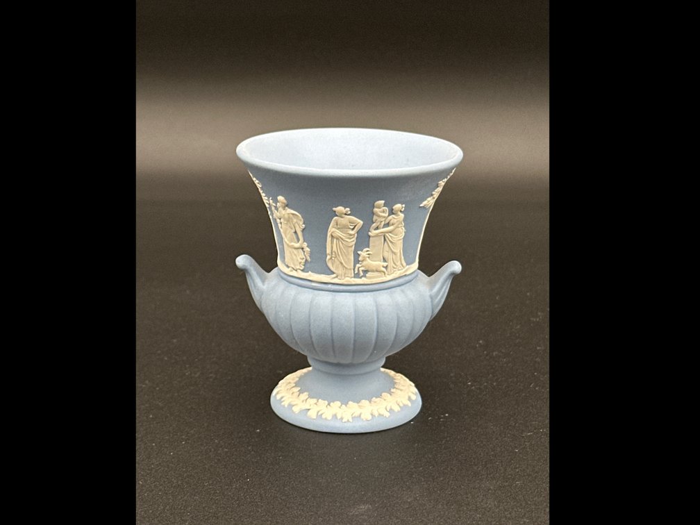 Wedgwood Jasperware Small Urn Vase 