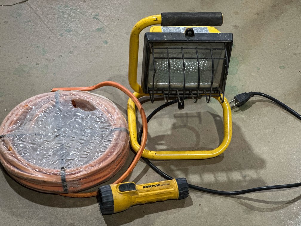 Shop light, Flash light and Cable