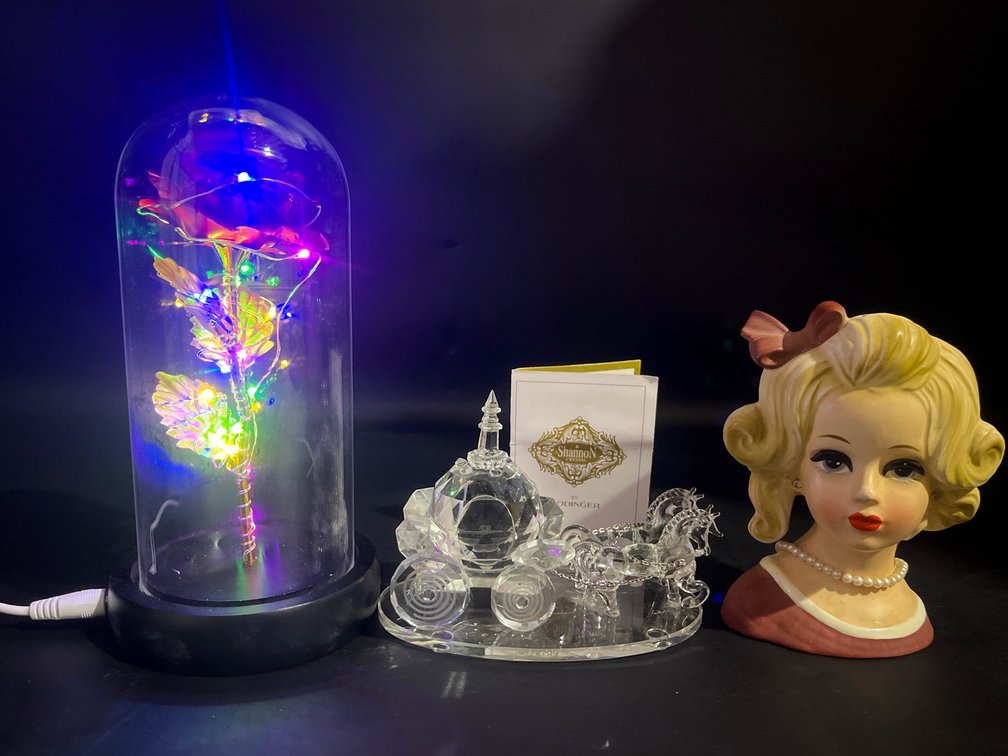  Godinger Shannon Crystal Wedding Coach Sculpture, led rose, and Napcoware sculpture