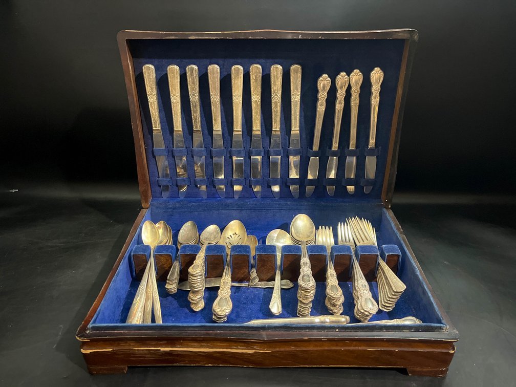Silver-Plated Flatware Set in Wooden Case