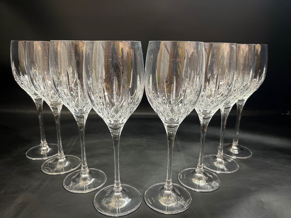8 Wedgewood Vera Wang Duchesse Crystal Wine Glasses
