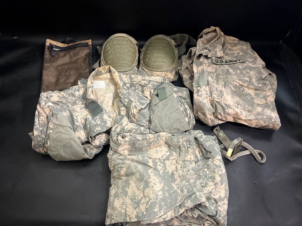 US Army Medium coats, Pants, kneepads, and pouch