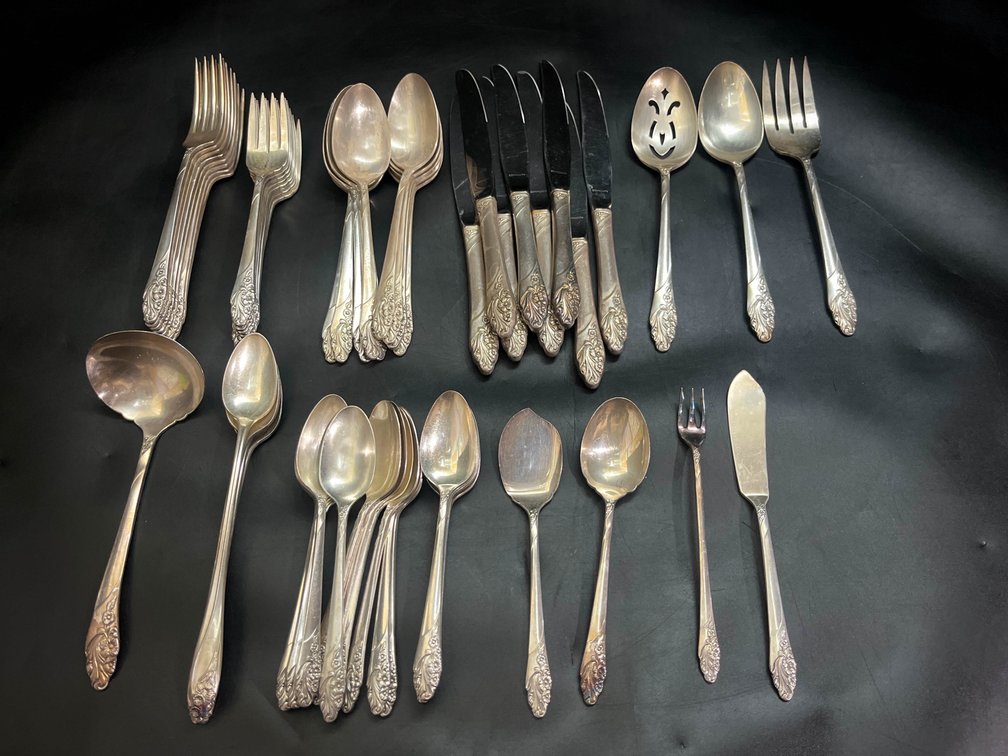 Community silverplate cutlery 