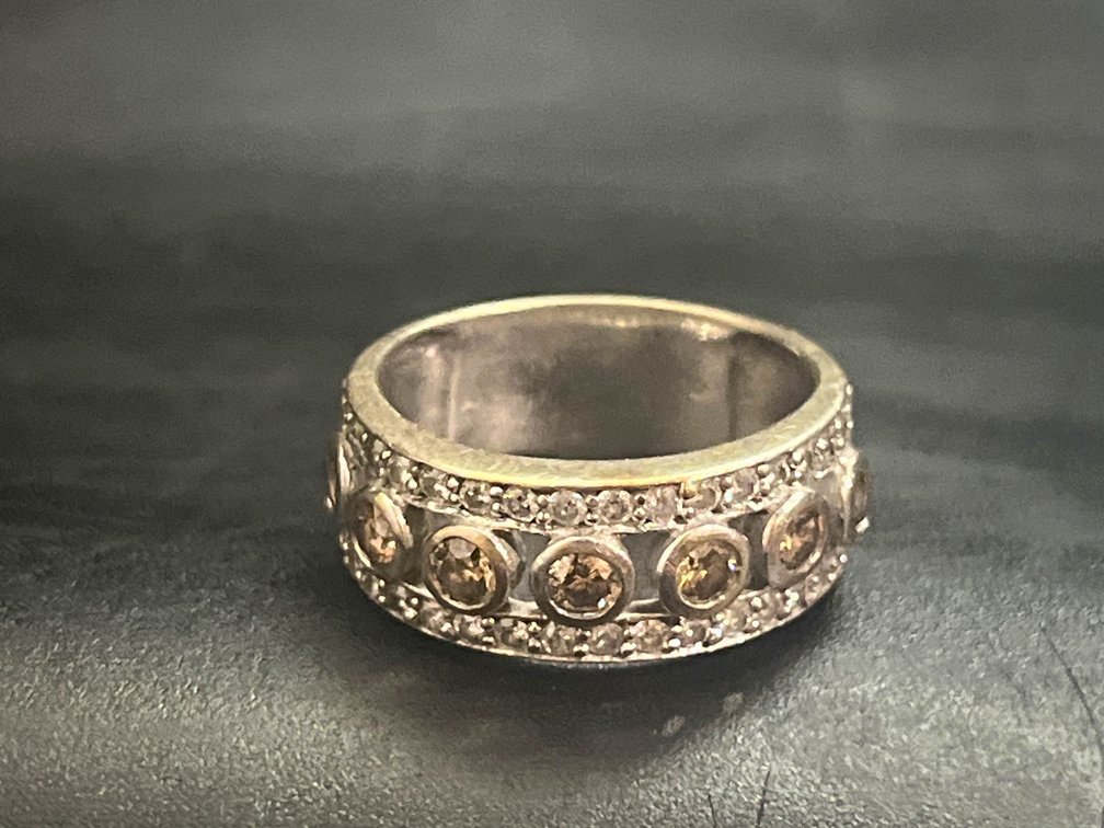 14K White Gold Ring, Size 6