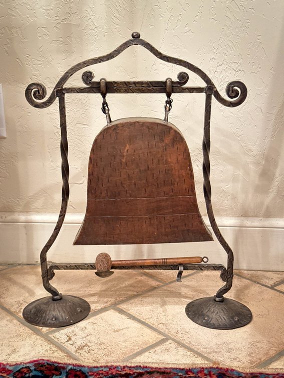18”x20” Wrought Iron Dinner Bell with Wooden Mallet