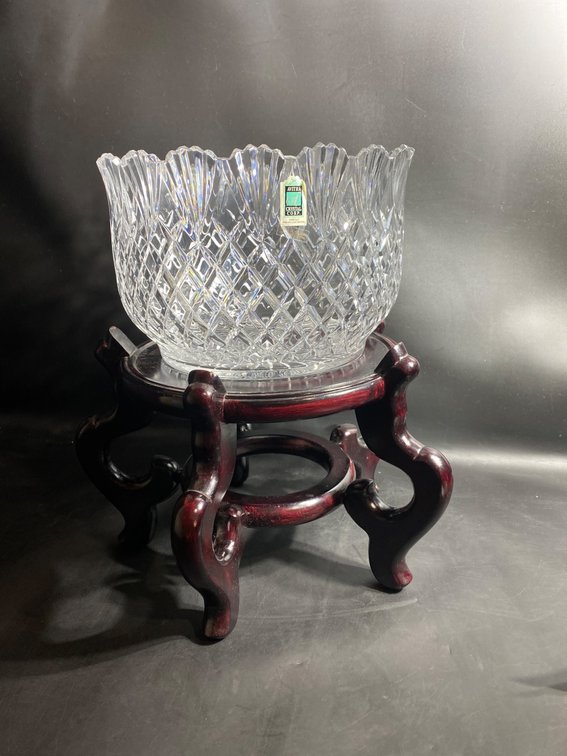 Avitra Crystal Corp Lead Crystal Bowl and Wooden Stand