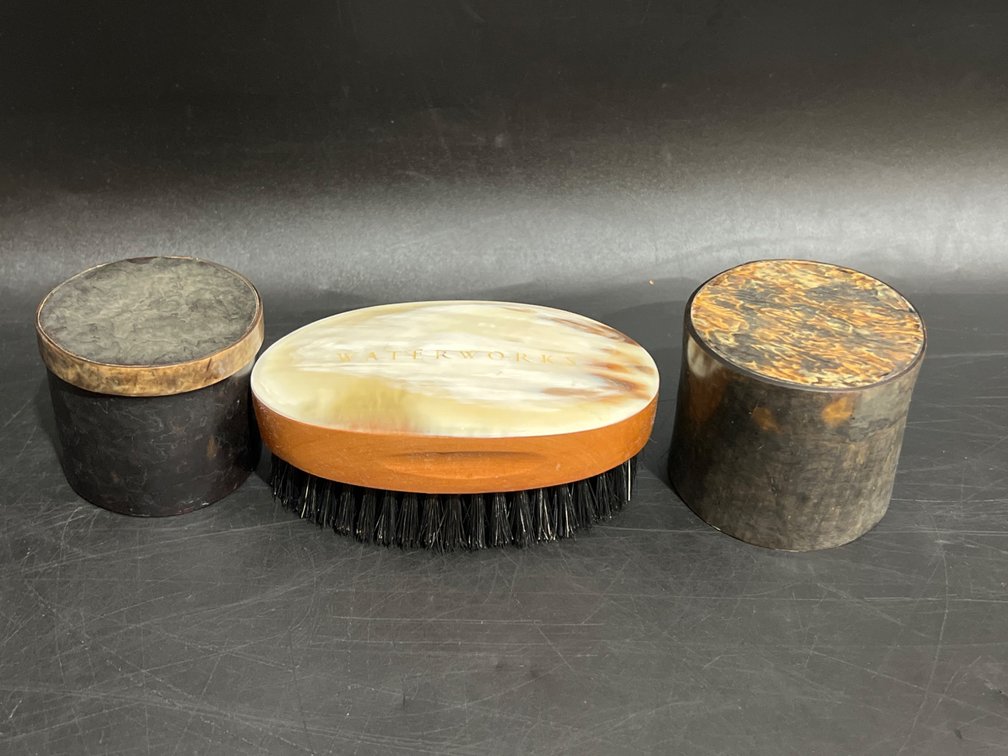 Waterworks Natural Horn Brush and Tortoiseshell Round Containers (3 Pieces)