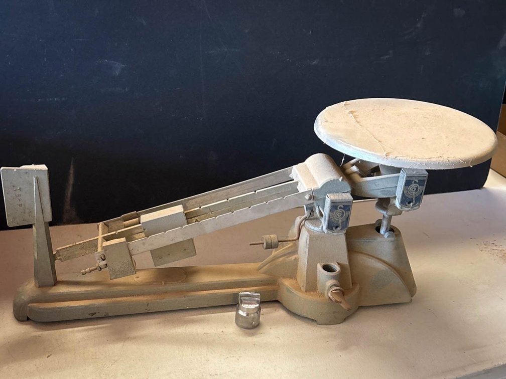 Ohaus Triple Beam Balance Scale