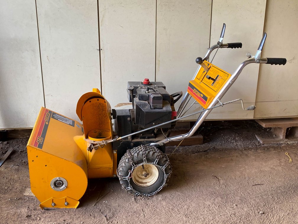 Snowflite 8524 Gas-Powered Snow Blower