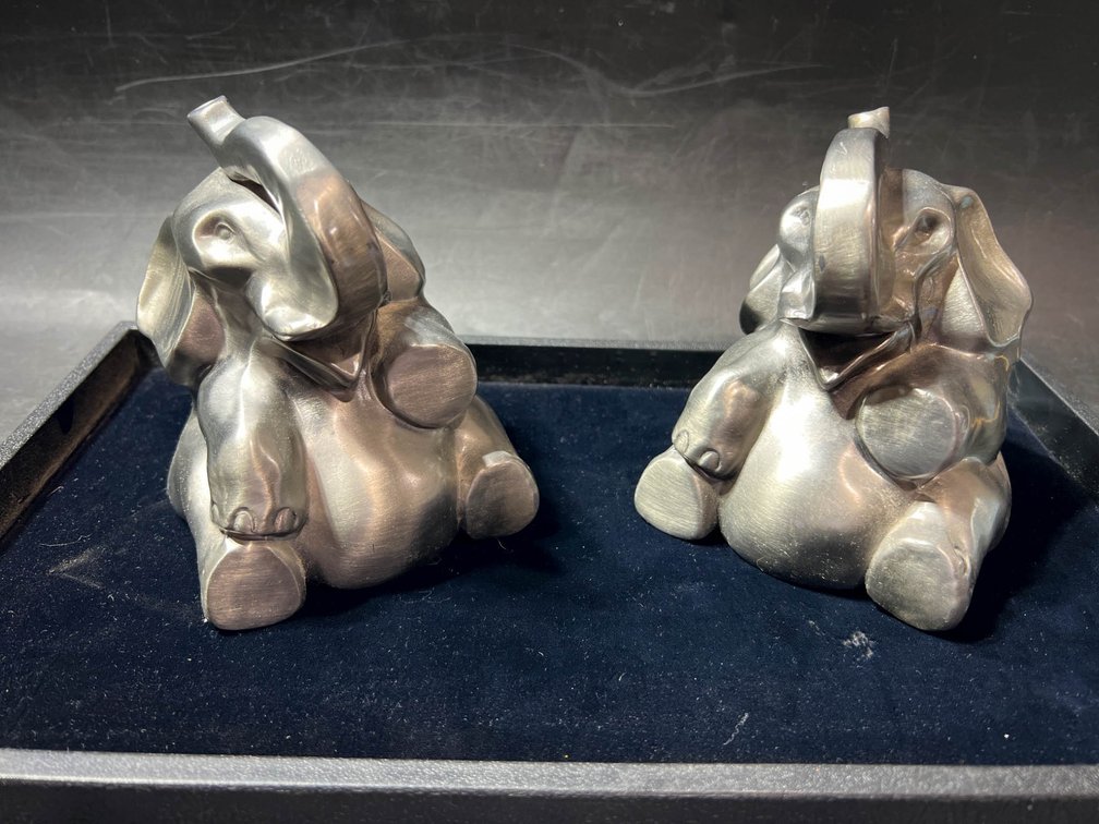 Elephant-Themed Metal Bookends