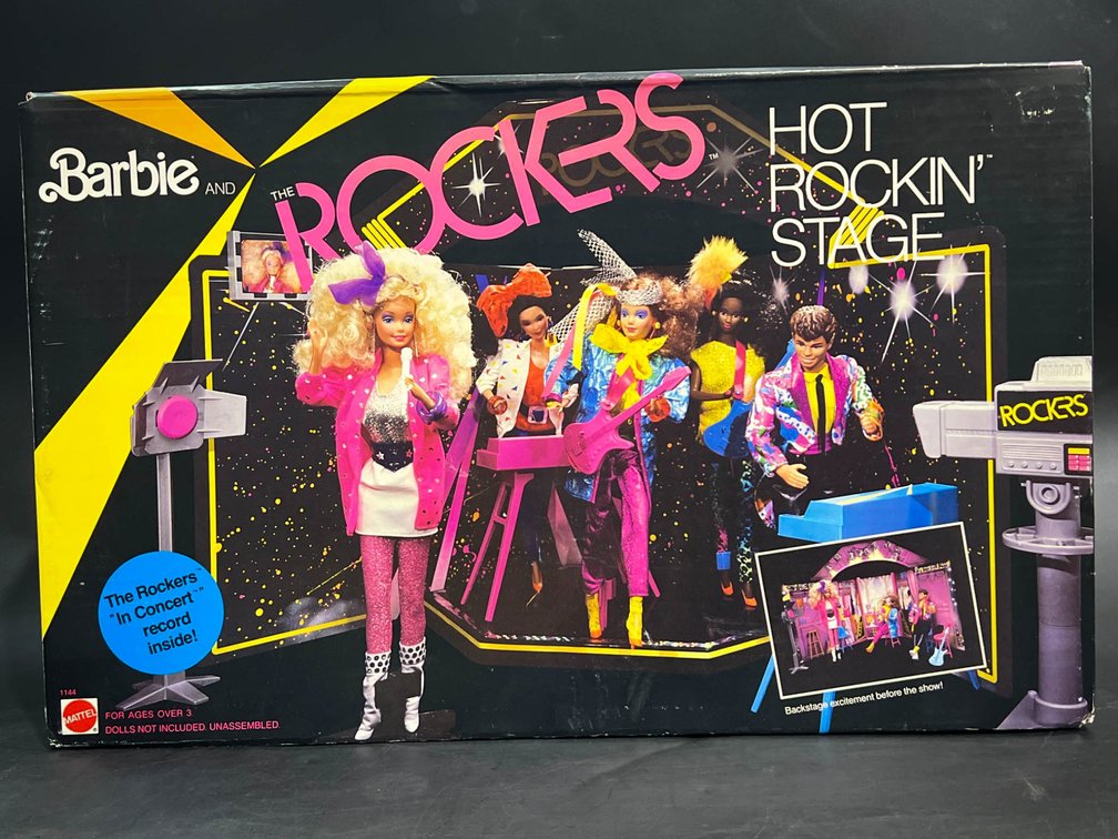 Barbie and The Rockers Hot Rockin’ Stage Playset by Mattel