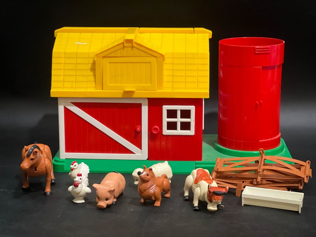 Plastic Toy Barn Set with Animals and Accessories