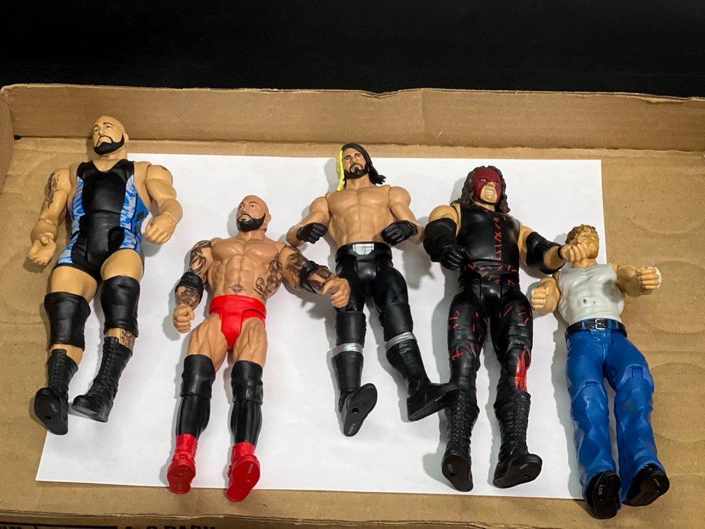 5 WWE Style Wrestling Action Figures