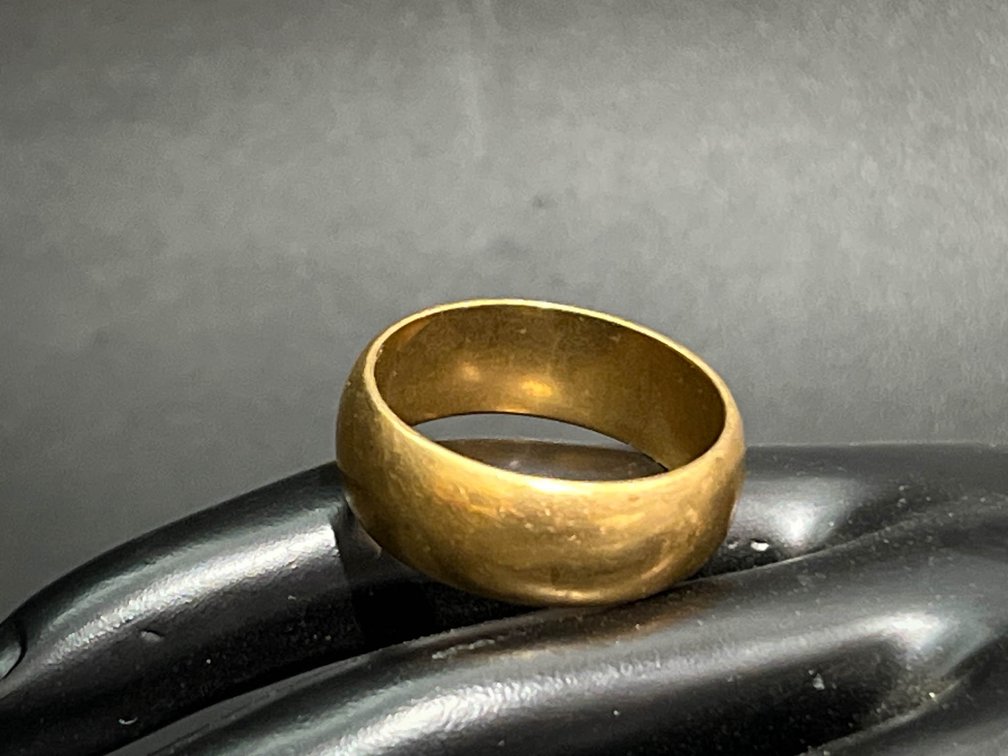 14K Gold Band Ring, Size 11, 11.1 Grams