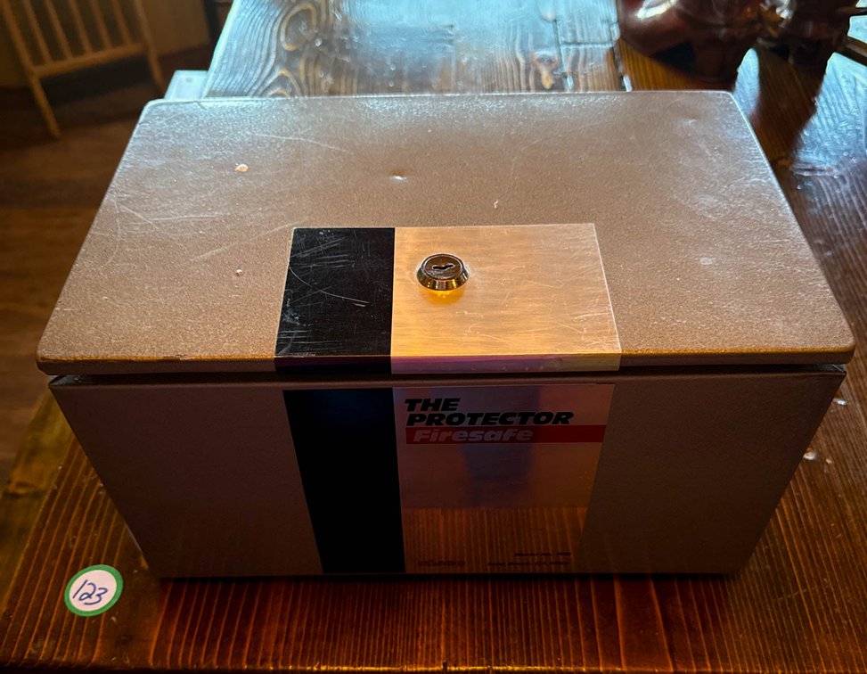 Sisco The Protector Fire Safe, Model 1010, 13x9x7.5 Inches