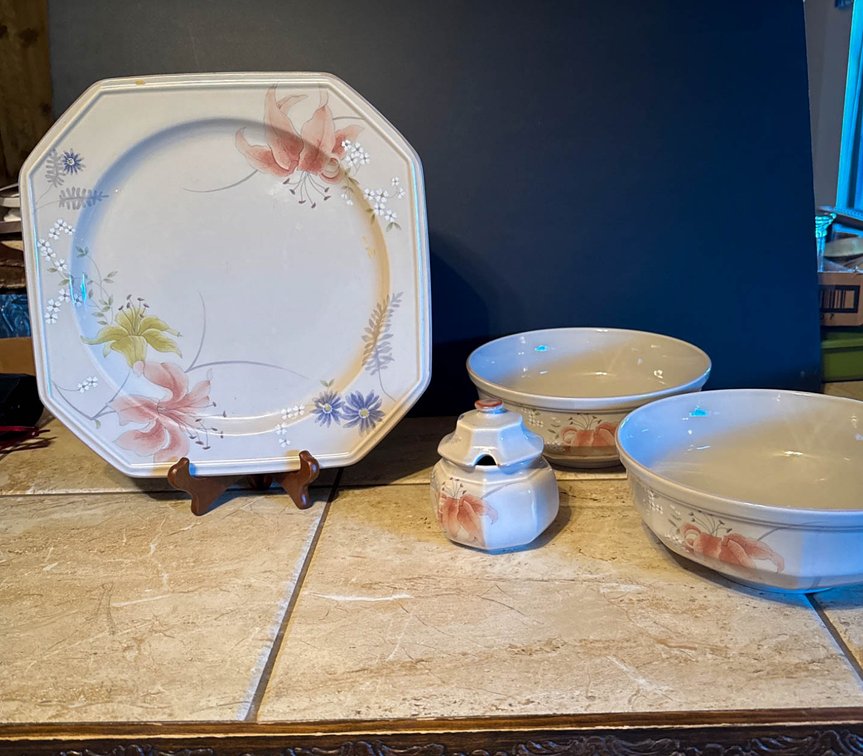 Mikasa Continental Janette Serving Platter, Bowls, and Sugar Jar Set