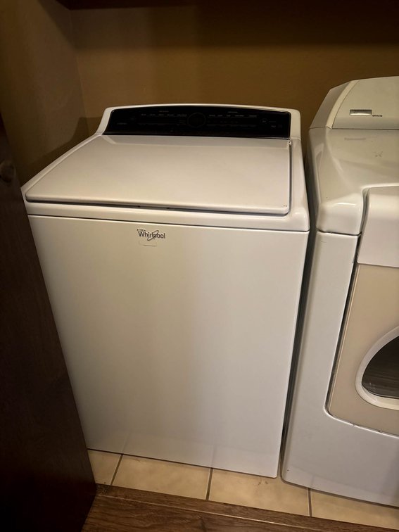 Whirlpool Cabrio High-Efficiency Top-Loading Washer