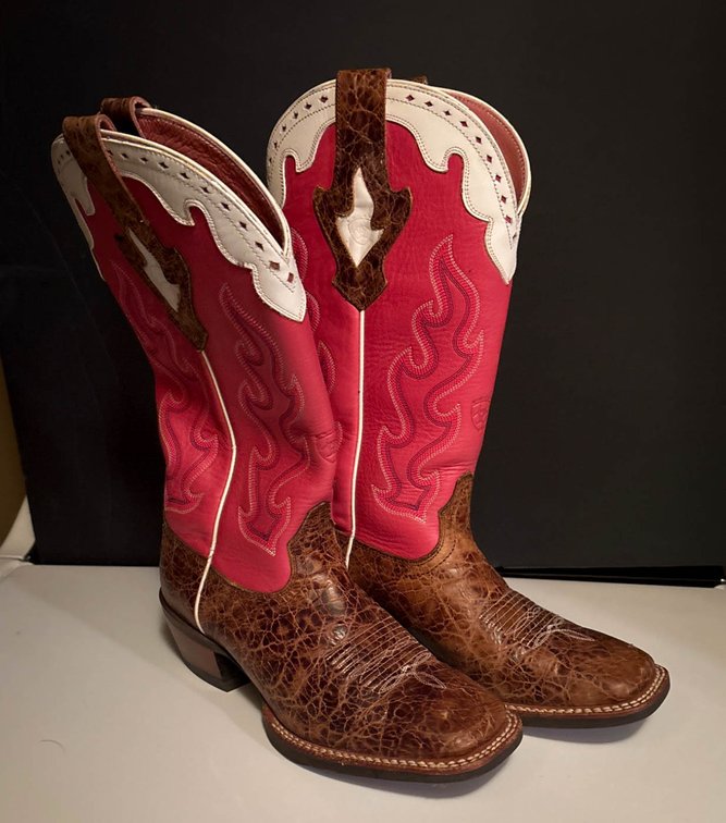 Ariat Women’s Leather Western Boots, Style 10006303, Size US 6B