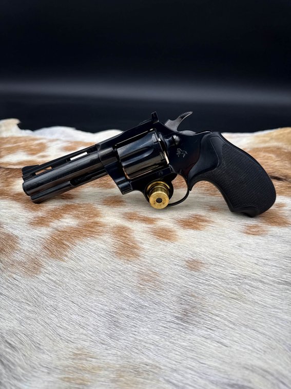 Colt Diamondback .38 Special Revolver with 4-Inch Barrel