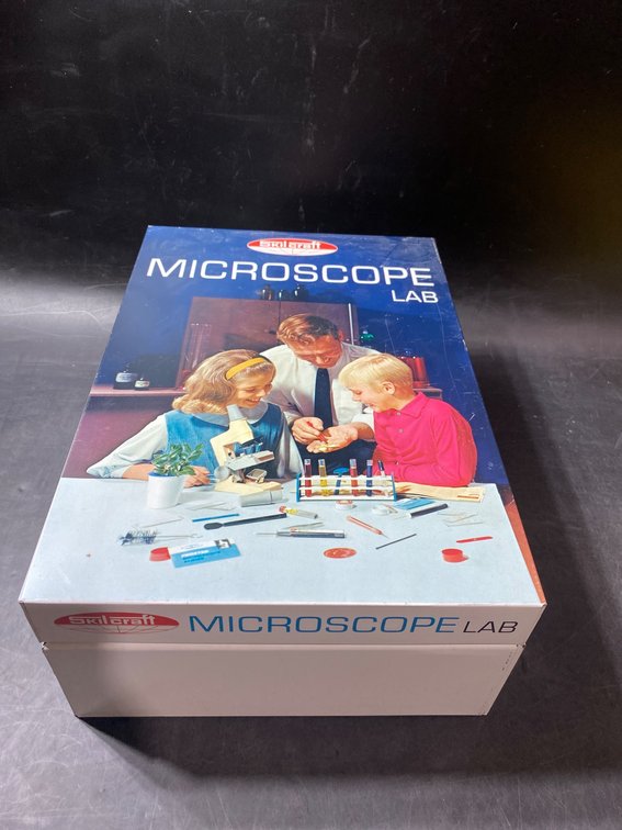 Gilbert Microscope Lab with 450-Power Metal Microscope