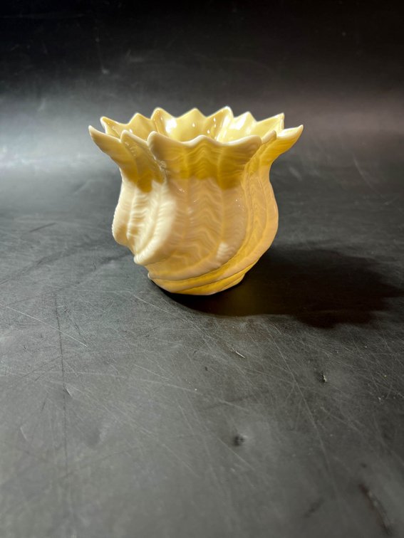 Belleek Fine Parian China Shell Vase with Ripple Design, Made in Ireland