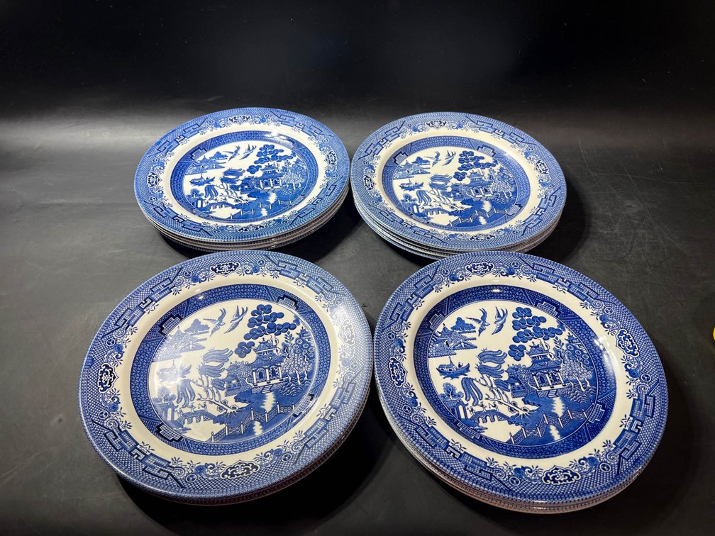 16 Blue and White Transferware Dinner Plates, England Willow Pattern