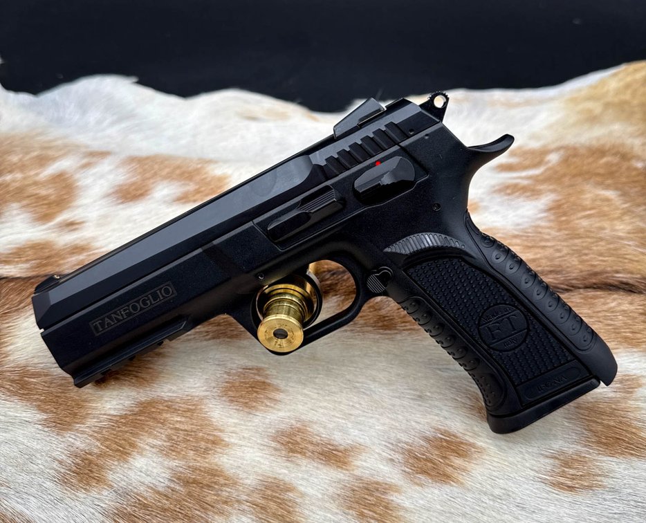 Tanfoglio Defiant Force Plus .40 S&W Pistol with Case