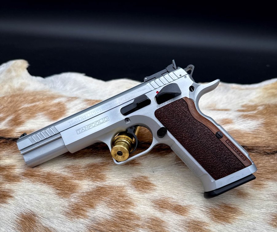 Tanfoglio Defiant Limited Pro Silver 9×19 SA Pistol with Case