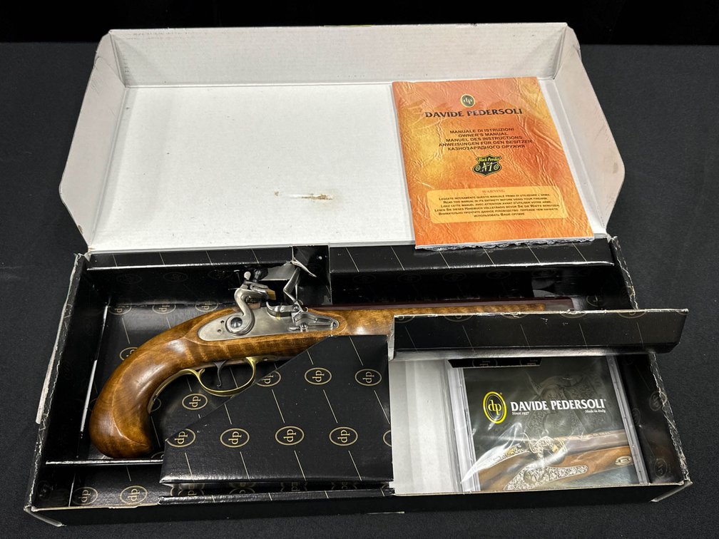 Davide Pedersoli .54 Caliber Kentucky Flintlock Pistol – Maple Stock