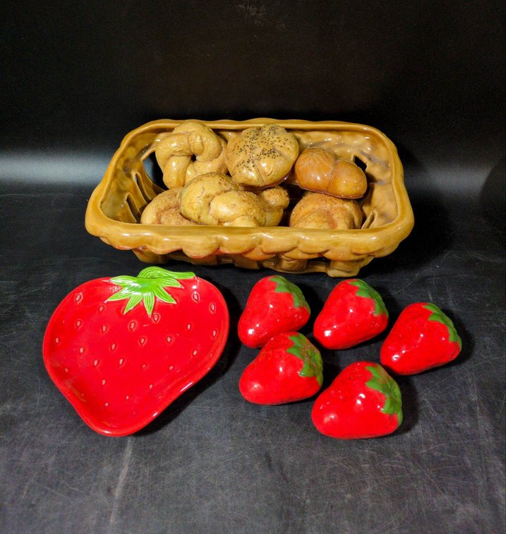 Ceramic Basket with Bread-shaped Decorations and Strawberry-themed Set