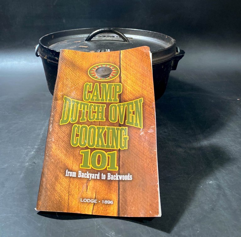 Lodge No. 10 Cast Iron Camp Dutch Oven with Cookbook