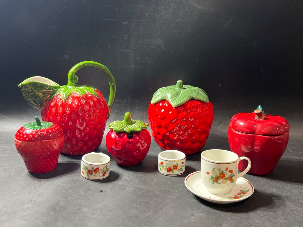 Ceramic Strawberry and Apple-Themed Decor Pieces Made in Italy, Japan, and Brazil