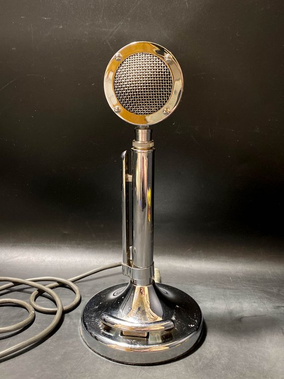 Astatic Silver Eagle Microphone with Chrome Finish