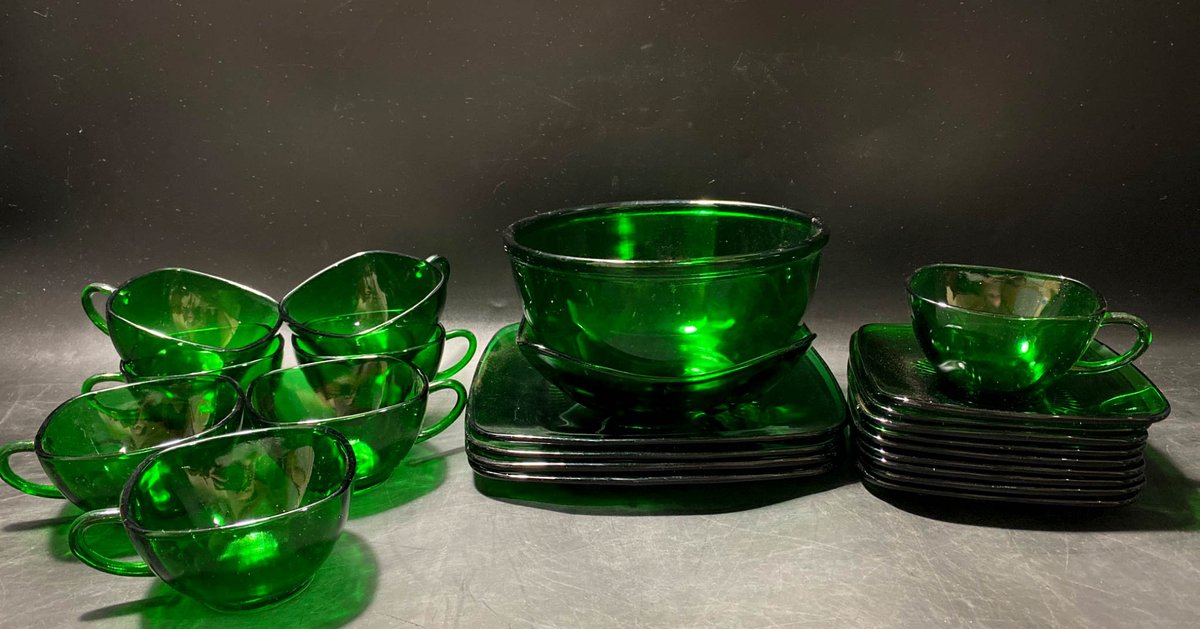 Emerald Green Depression Glass Dinnerware Set with Bowls, Plates, and Cups