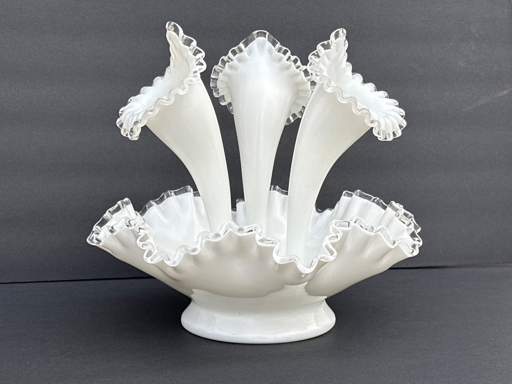 White Glass Epergne With Ruffled Edges and Clear Trim