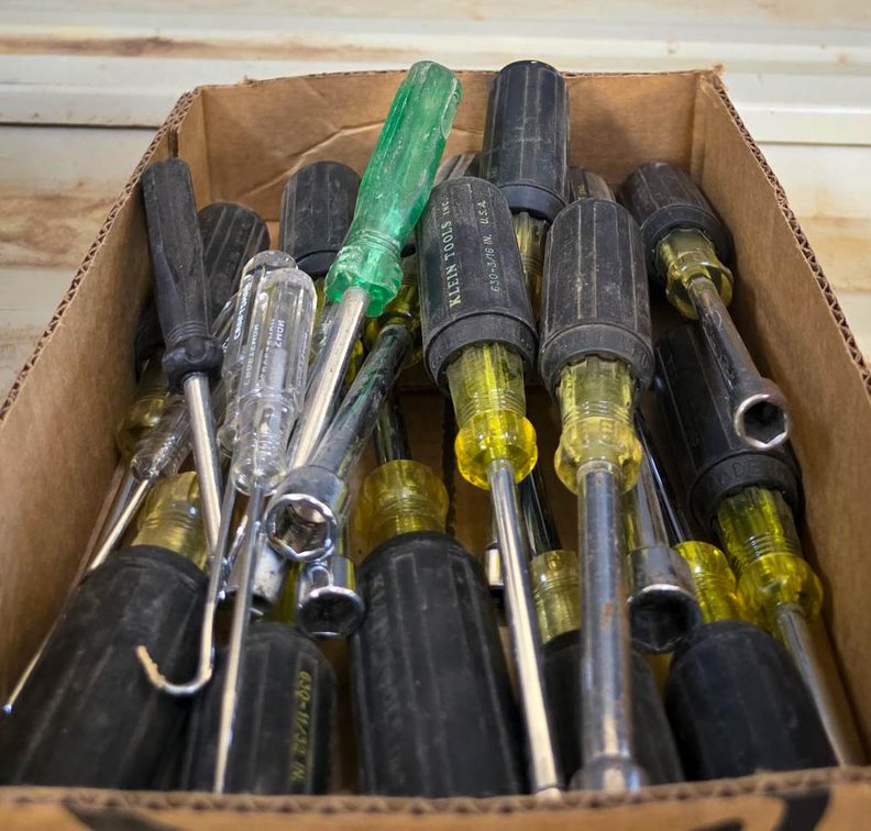 Handheld Klein Nut Drivers and Hook Tools