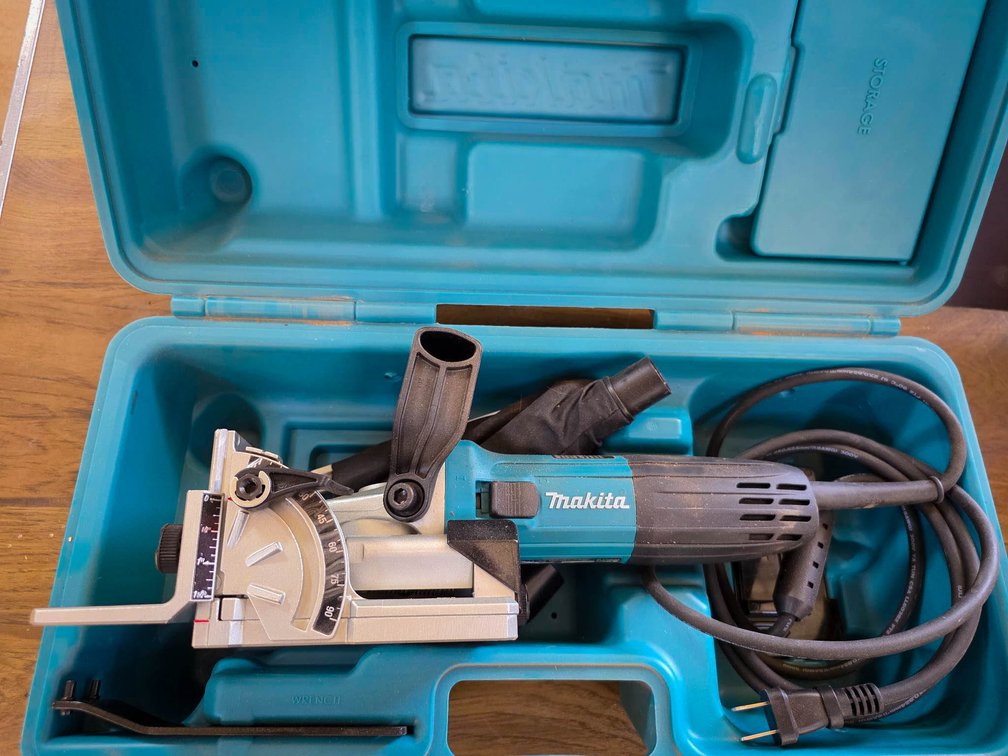 Makita PJ7000 Plate Joiner With Case and Accessories