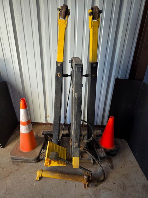 Hydraulic Lift and Safety Accessories, Including Traffic Cones and Wheel Chock