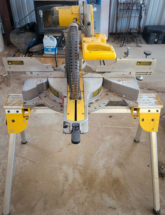 DeWalt Sliding Compound Miter Saw with Stand