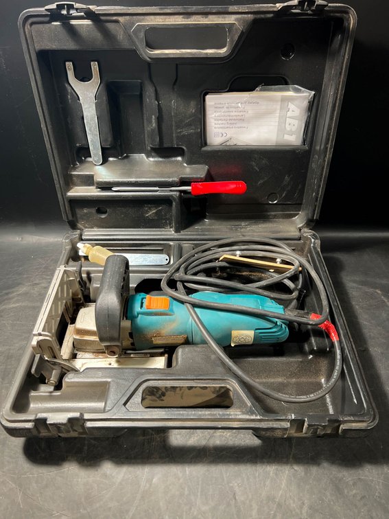 Virutex AB111N Biscuit Joiner with Hard Case and Accessories