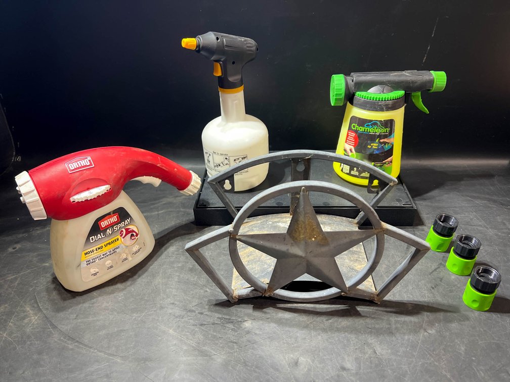Lawn and Garden Sprayers and Decorative Metal Star Mount