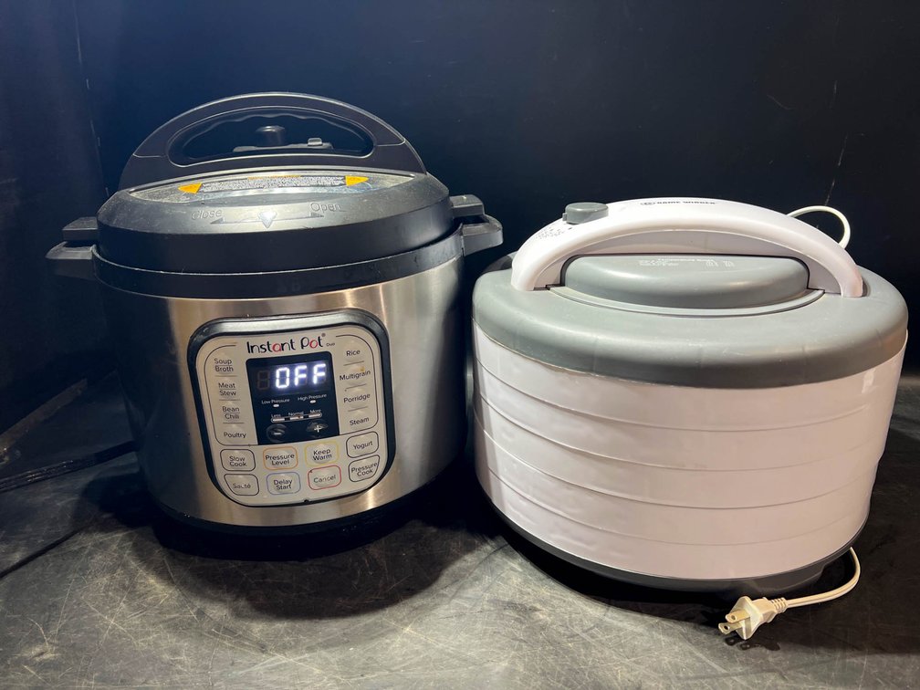 Instant Pot Duo Nova 7-in-1 Multicooker and Game Winner Food Dehydrator